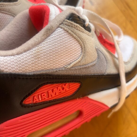 The Nike Air Max 9 Infrared (2010) - Picture 8 of 11